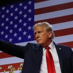 Trump e paramount trattano da milioni per chiudere la causa da 20 miliardi contro 60 minutes