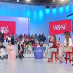 Uomini e donne, la puntata del 8 maggio 2025 tra lanci di scarpe, tensioni e scelte in bilico