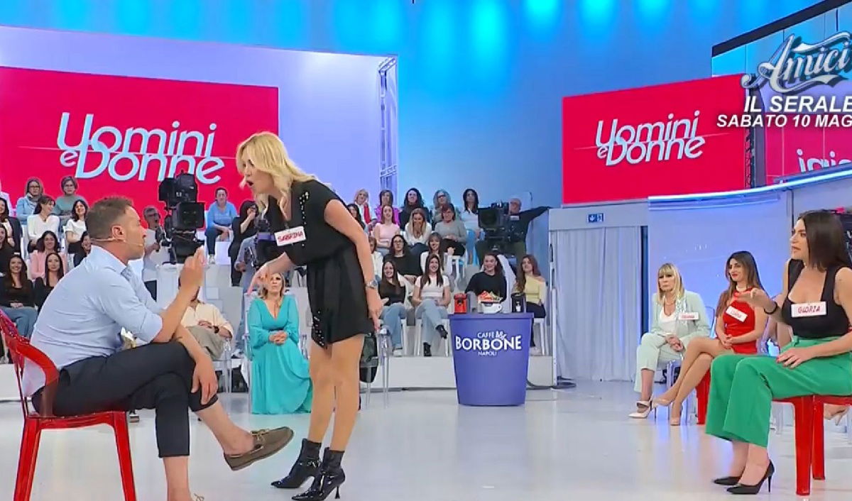 Uominiedonne%2C_tra_smentite_e_n