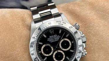 Uomo_derubato_del_rolex_dayton