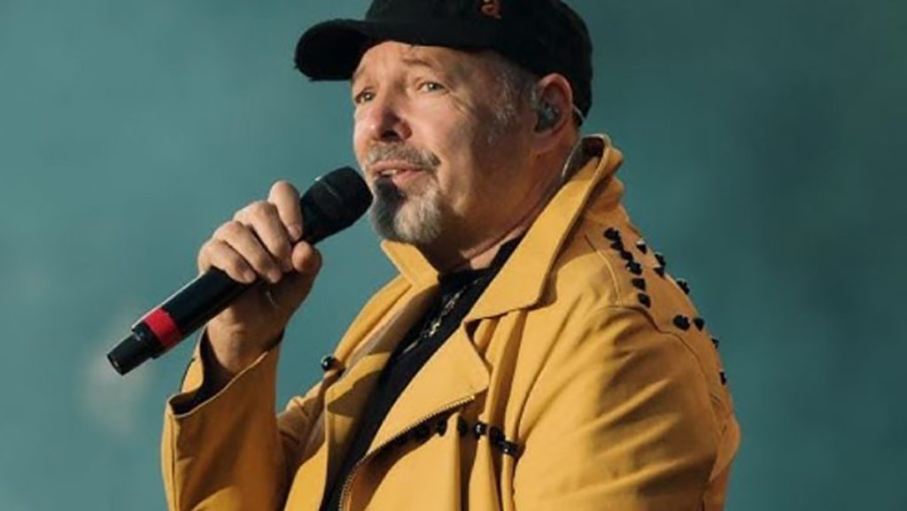 Vasco_rossi_saluta_sui_social_