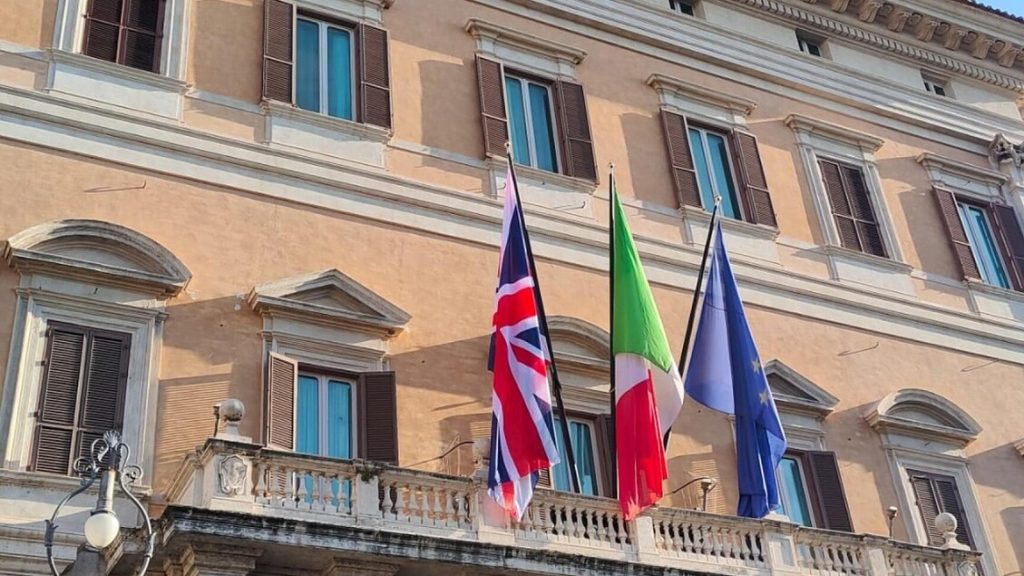 Via_libera_alla_camera_alla_fi