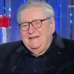 Vincenzo Mollica racconta la lotta contro il parkinson e la cecità nel documentario dialoghi con mr. parkinson