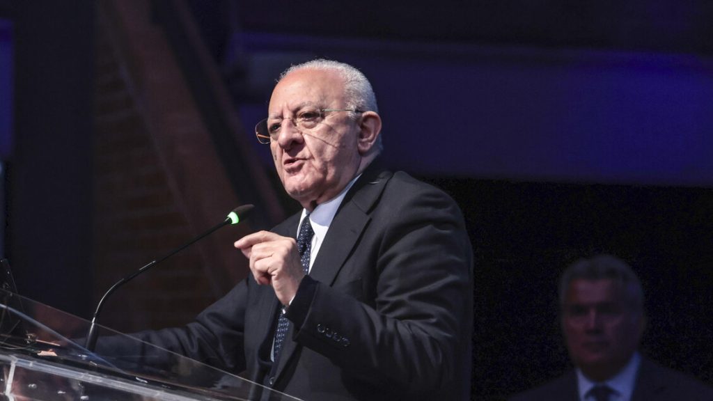 Vincenzo_de_luca%3A_campania_non