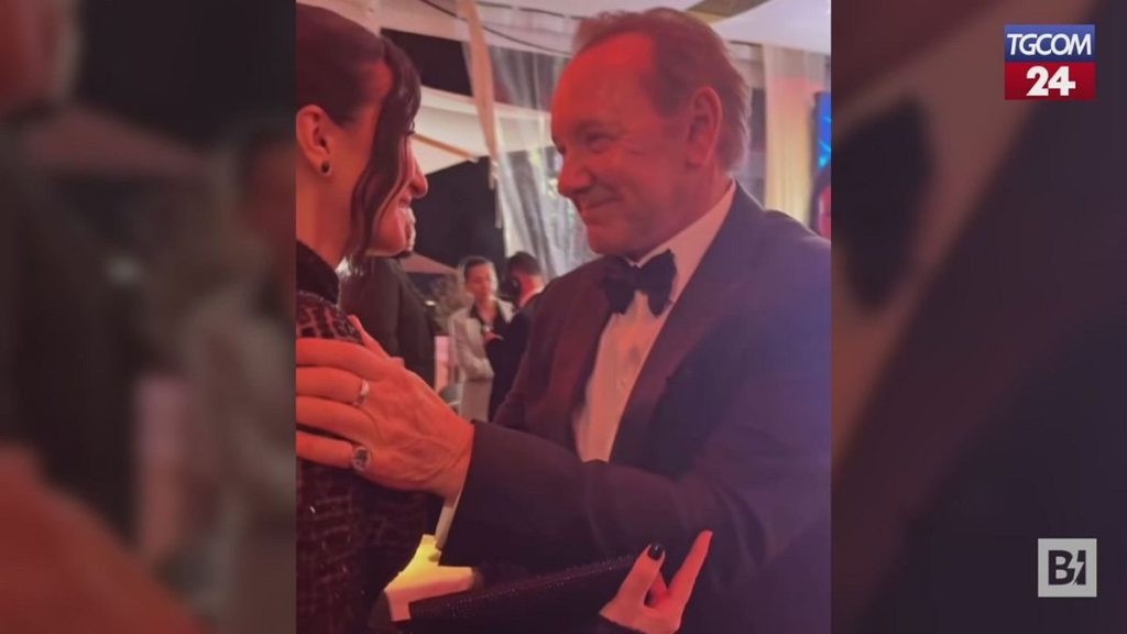 a_cannes_la_voce_di_laura_paus