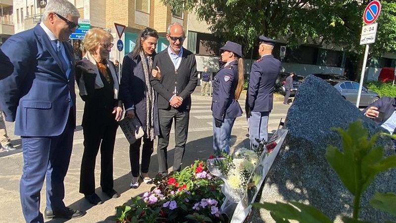 a_milano_la_memoria_di_luigi_c