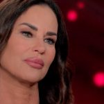 antonella mosetti tra isola dei famosi e un passato segnato da sfide familiari e personali