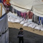 cinque minuti di luce spenta a roma per la protesta contro il piano militare israeliano su gaza