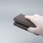 Il trucco per far durare di più la spugna senza cattivi odori