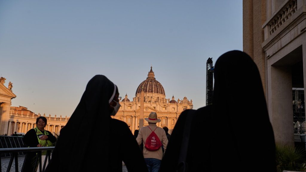 in_piazza_San_Pietro_a_Roma_si