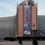 la commissione ue valuta modifiche alla cartolarizzazione per sostenere banche e progetti green