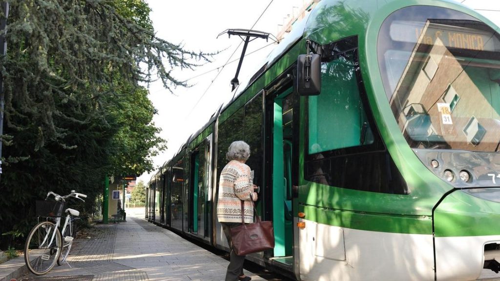 la_metrotranvia_di_bologna_pro