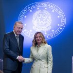 la premier giorgia meloni e il presidente recep tayyip erdogan parlano di pace e negoziati a istanbul per ucraina