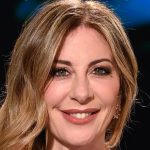 la sfida tra belve su rai 2 e tradimento su canale 5 con riccardo scamarcio su rai 1 il 6 maggio 2025