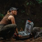 scarlett johansson guida il cast di jurassic world – la rinascita con il personaggio zora bennett