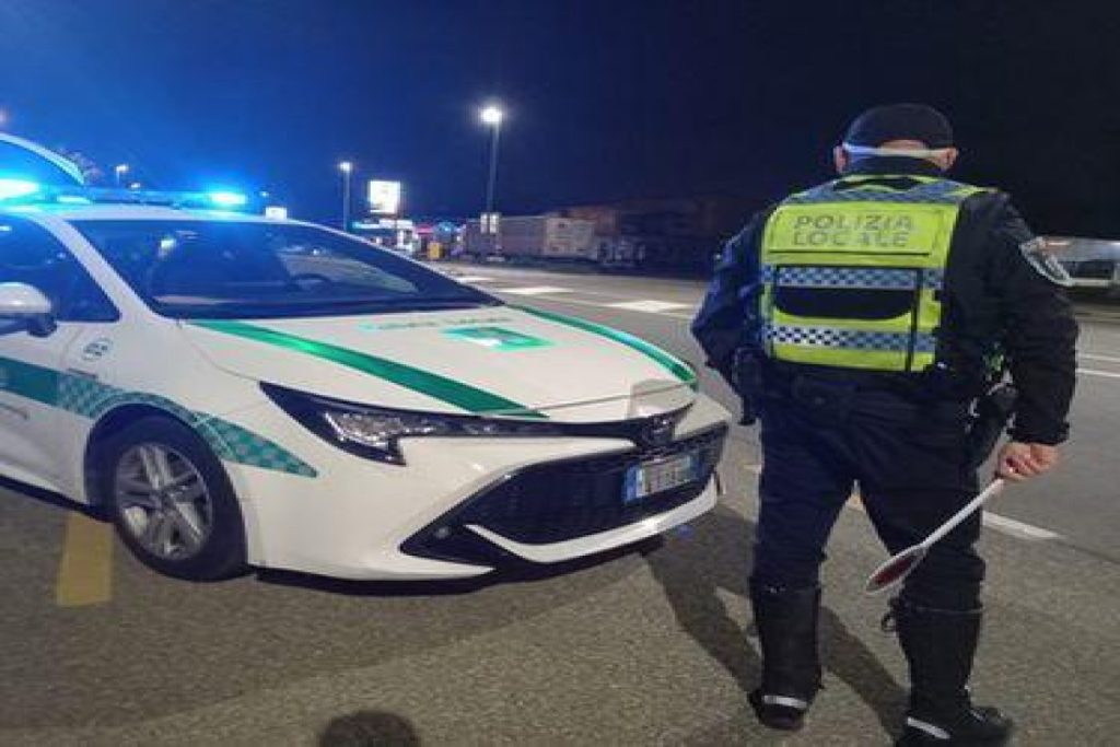 sette_arresti_per_furto%2C_tacch