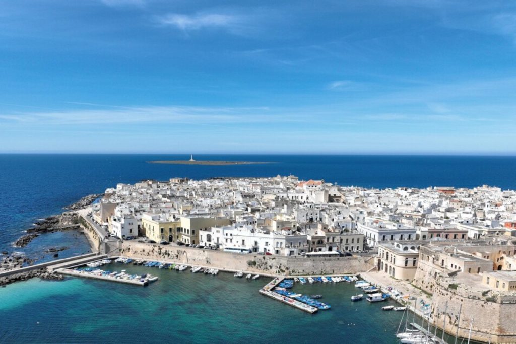 A_Gallipoli_divieto_di_circola
