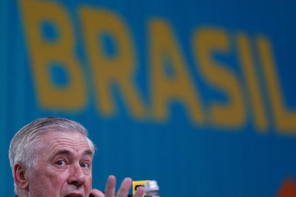 Carlo_Ancelotti_dirige_il_prim