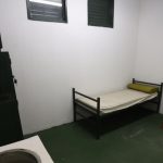 Disordini in corso nella casa di reclusione di vigevano: decine di detenuti fuori controllo e tensione alle stelle