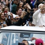 Il papa al giubileo delle famiglie: il matrimonio come vero amore tra uomo e donna