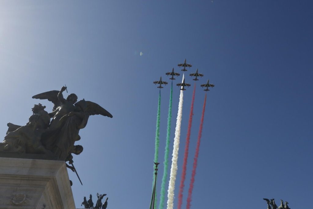 L%E2%80%99italia_celebra_il_2_giugno_c