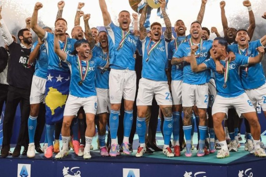 la_nuova_champions_mette_alla_