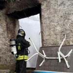 Esplosione e incendio in un casolare di Sarsina: nessun ferito, vigili del fuoco ai lavori in località Tavolicci-le Aie