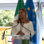 Giorgia Meloni coordina i contatti internazionali tra Europa, Usa e Medio Oriente in vista del vertice in Alaska