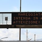 Giovane salvato con l’elicottero a Murcarolo durante una mareggiata con onde fino a 4 metri
