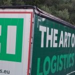Incidente sulla provinciale della Val Crosia blocca il traffico a Perinaldo: autoarticolato incastrato per errore di navigatore