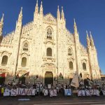 Presidio Pro Palestina in piazza Duomo a Milano: solidarietà alla flottiglia Global Sumud dal 16 giugno 2025