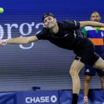 Taylor Fritz supera Jerome Kym nel match di terzo turno agli US Open 2025, partita durata quasi tre ore