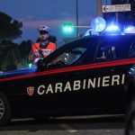 Uomo di 82 anni indagato per violenza sessuale su una ragazzina di 13 anni nel Salento durante vacanze estive e natalizie