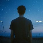 Francesco Gabbani torna con “Dalla mia parte” e un concerto per i dieci anni di “Amen”