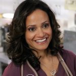 Il ritorno di Judy Reyes in Scrubs: l’infermiera Carla Espinosa torna accanto a JD e Turk nel revival ABC